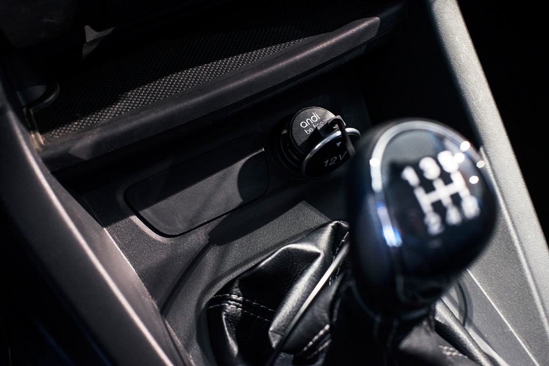 andi be free® Wireless Vent Mount Fast Charger 15W – Bild 5